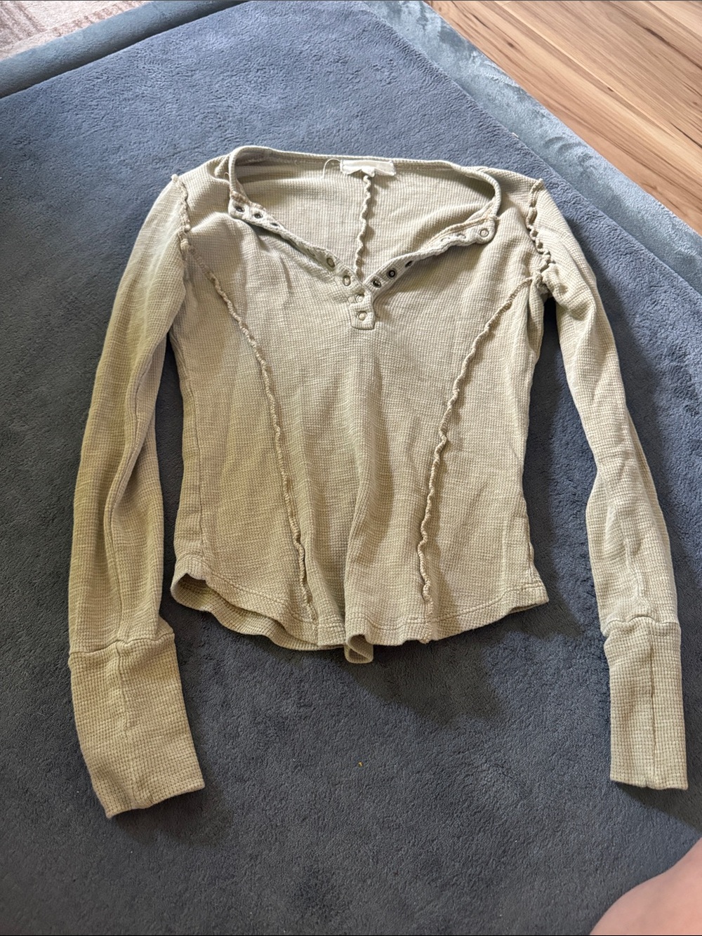 Gilded Intent Long-Sleeve Waffle Henley in Sage Green